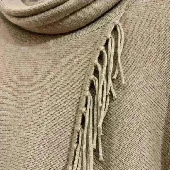 Chico Fringe Kenton Cowl Sweater Size 0 - Picture 6 of 8